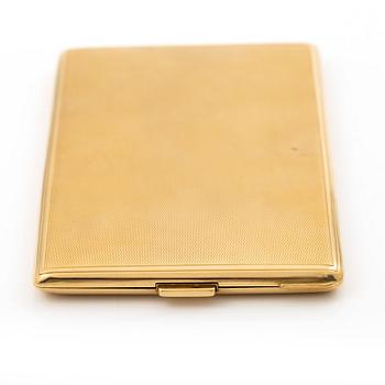 Cigarette case, 18K gold, 1940s.