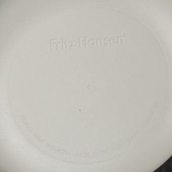 STOLAR, 3 st, "Myran" Arne Jacobsen för Fritz Hansen.