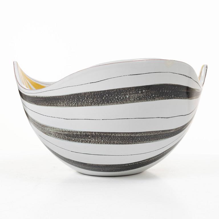 Stig Lindberg, A faience bowl, Gustavsberg Studio.