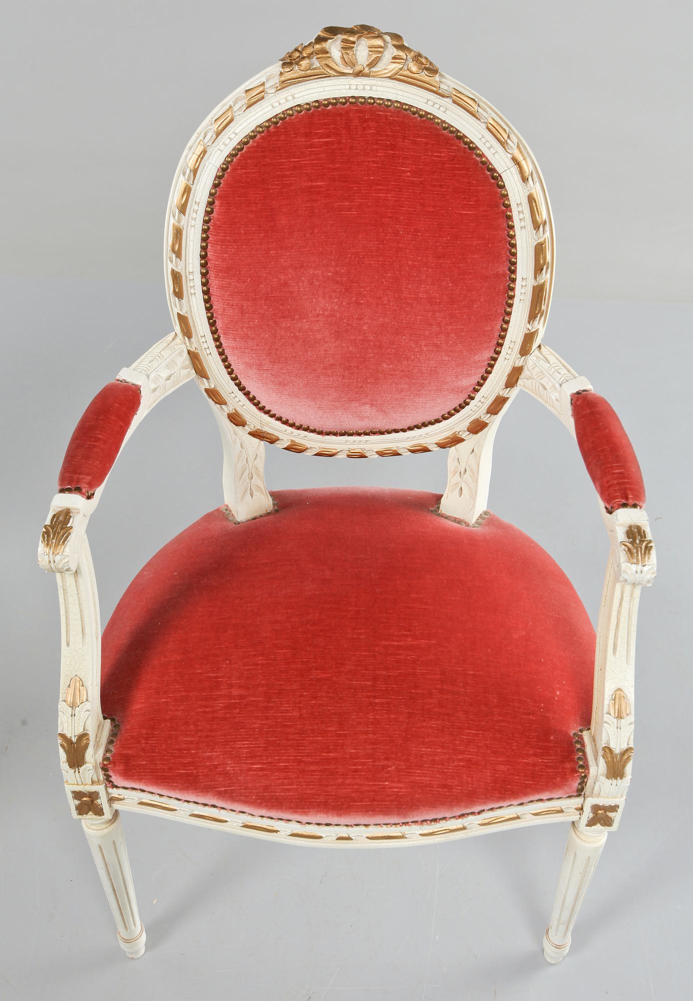 KARMSTOLAR, ett par, gustaviansk stil, 1900-tal.