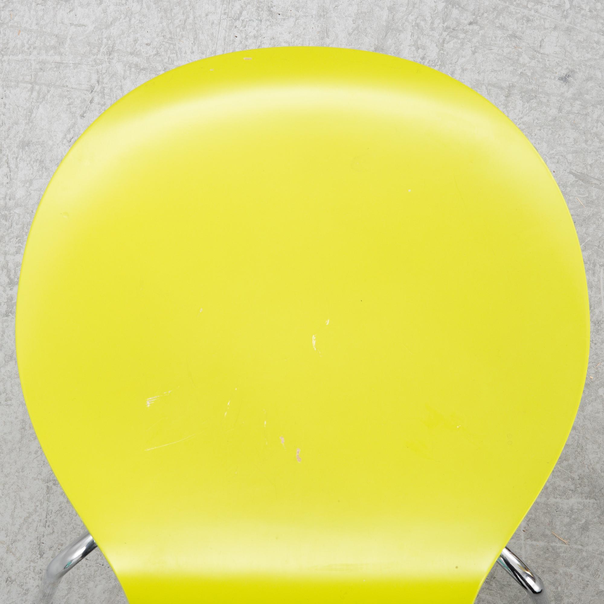 Arne Jacobsen, a set of 6 chairs, "The Ant", Fritz Hansen, Denmark, 1995.