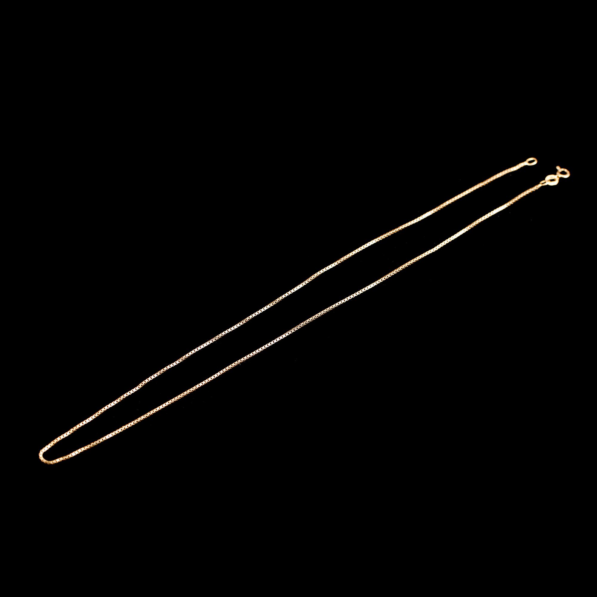 COLLIER, 18 k guld. Vikt 4 g.