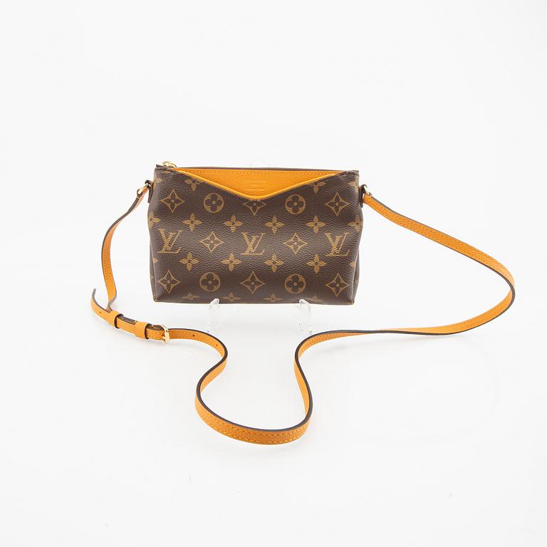 Louis Vuitton,  axelväska "Pallas Clutch".