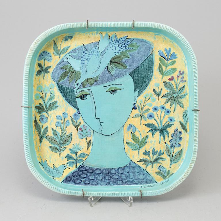 A plate by Hilkka-Liisa Ahola for Arabia, Finland.