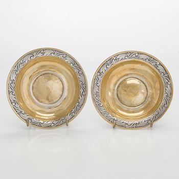 Kaffekoppar, ett par, silver och förgyllt silver (12L), sannolikt A F Bergmüller, Weissenfels, ca 1820. Empir.