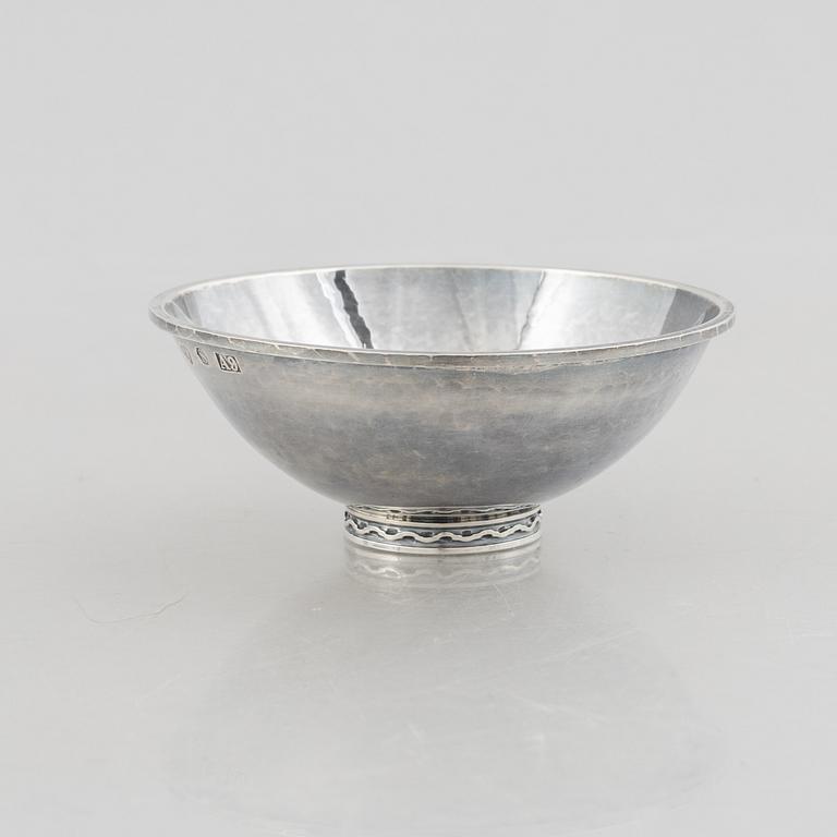 Two Swedish silver bowls and a dish, marks of Tore Kullander, Borås 1950-1951.