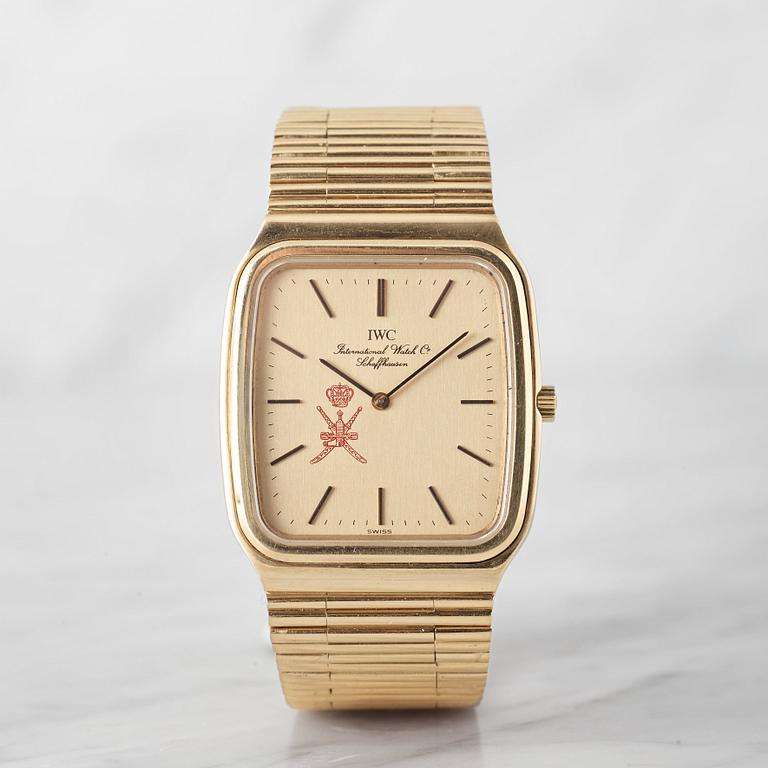 INTERNATIONAL WATCH Co, Schaffhausen, IWC,  "Oman Crest", wristwatch, 30 x 35,5 mm,