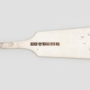 A 67-piece set of silver cutlery, sea shell decor, Finnish manufacturers, 1917-1962.