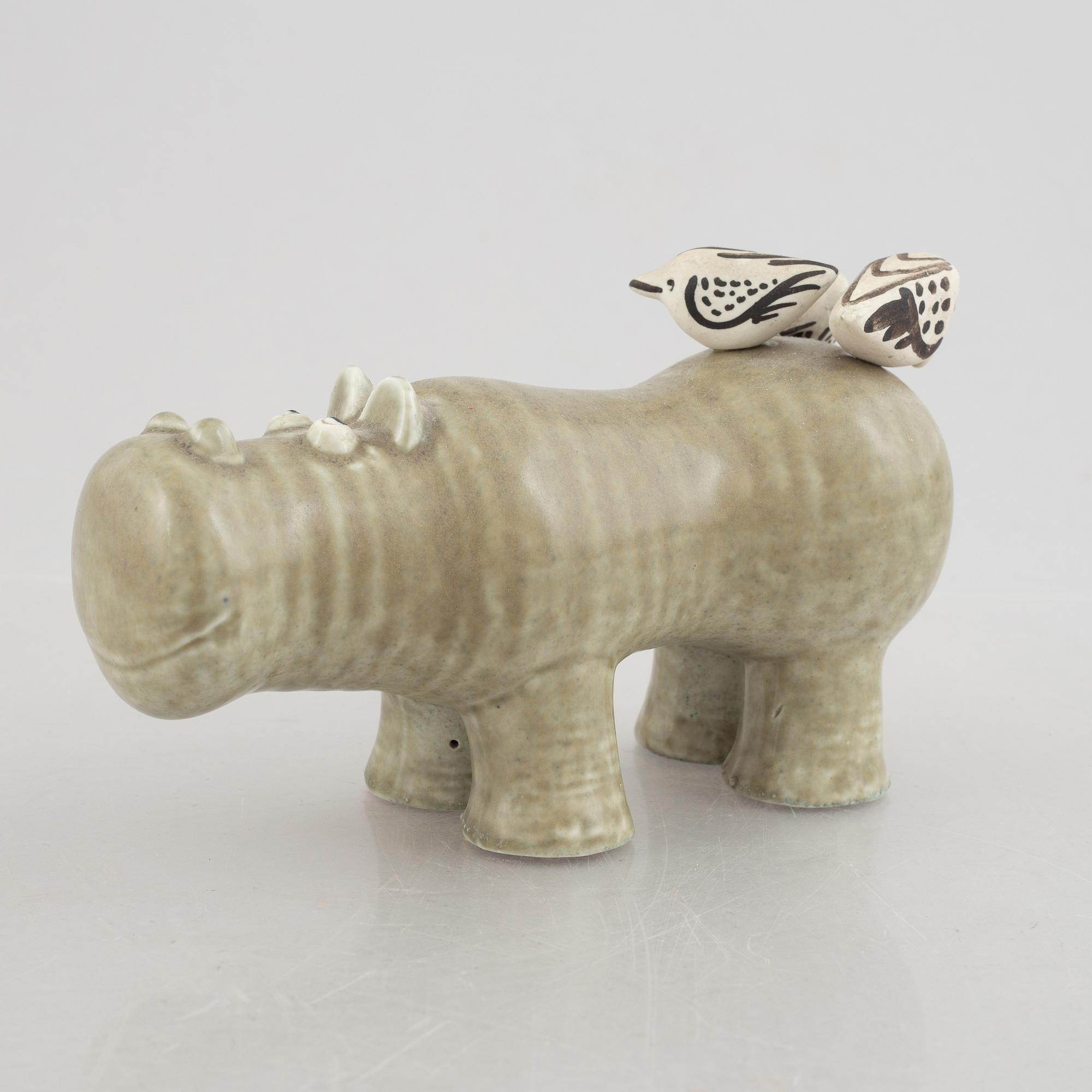 Lisa Larson, figurin, stengods, "Flodhäst med fåglar", Gustavsberg 1966-1970.