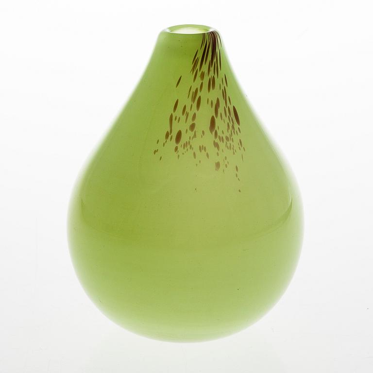 TAPIO WIRKKALA Pear 3278 art glass, signed Tapio Wirkkala Iittala.
