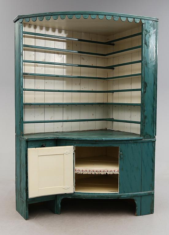 HÖRNSKÅP, allmoge, 1700-tal/1800-tal.