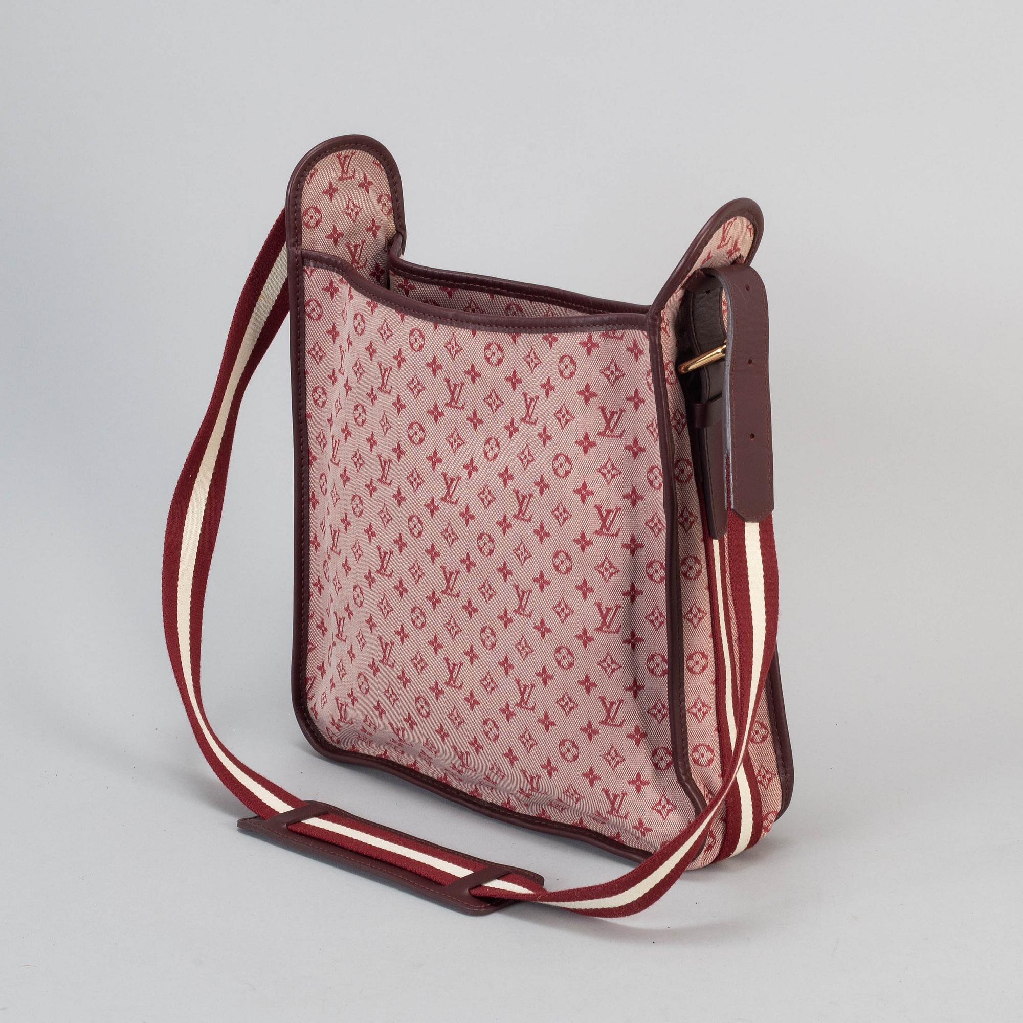 LOUIS VUITTON, 'Monogram Mini Lin Mary Kate'.