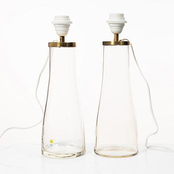 Maire Gullichsen, a pair of 'M5 10' table lamps, Humppila/Artek, Finland.