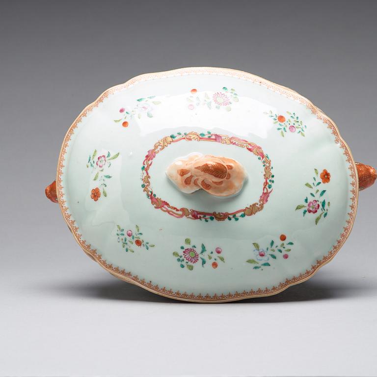 A famille rose tureen with cover, Qing dynasty, Qianlong (1736-95).