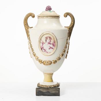 A flintware jar from Marieberg, Steen's period (1769-1788).
