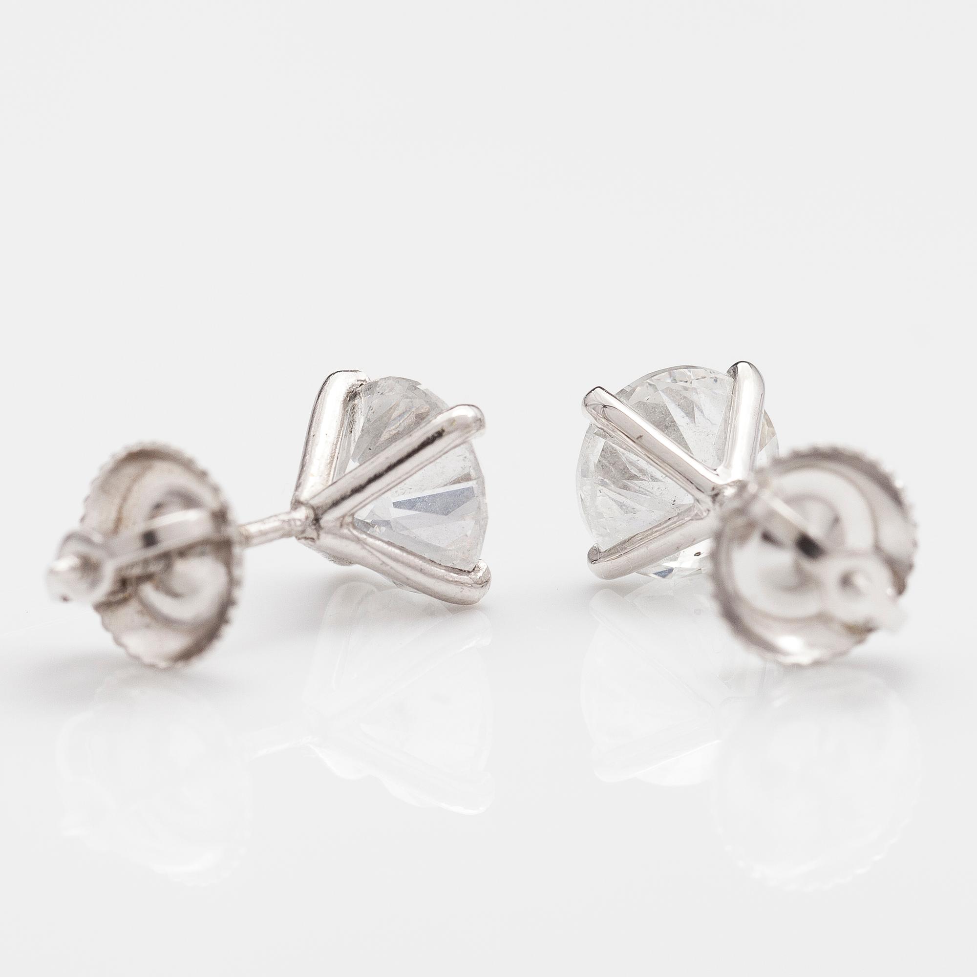 ÖRHÄNGEN, 14K vitguld, briljanter ca 1.70 ct tot.