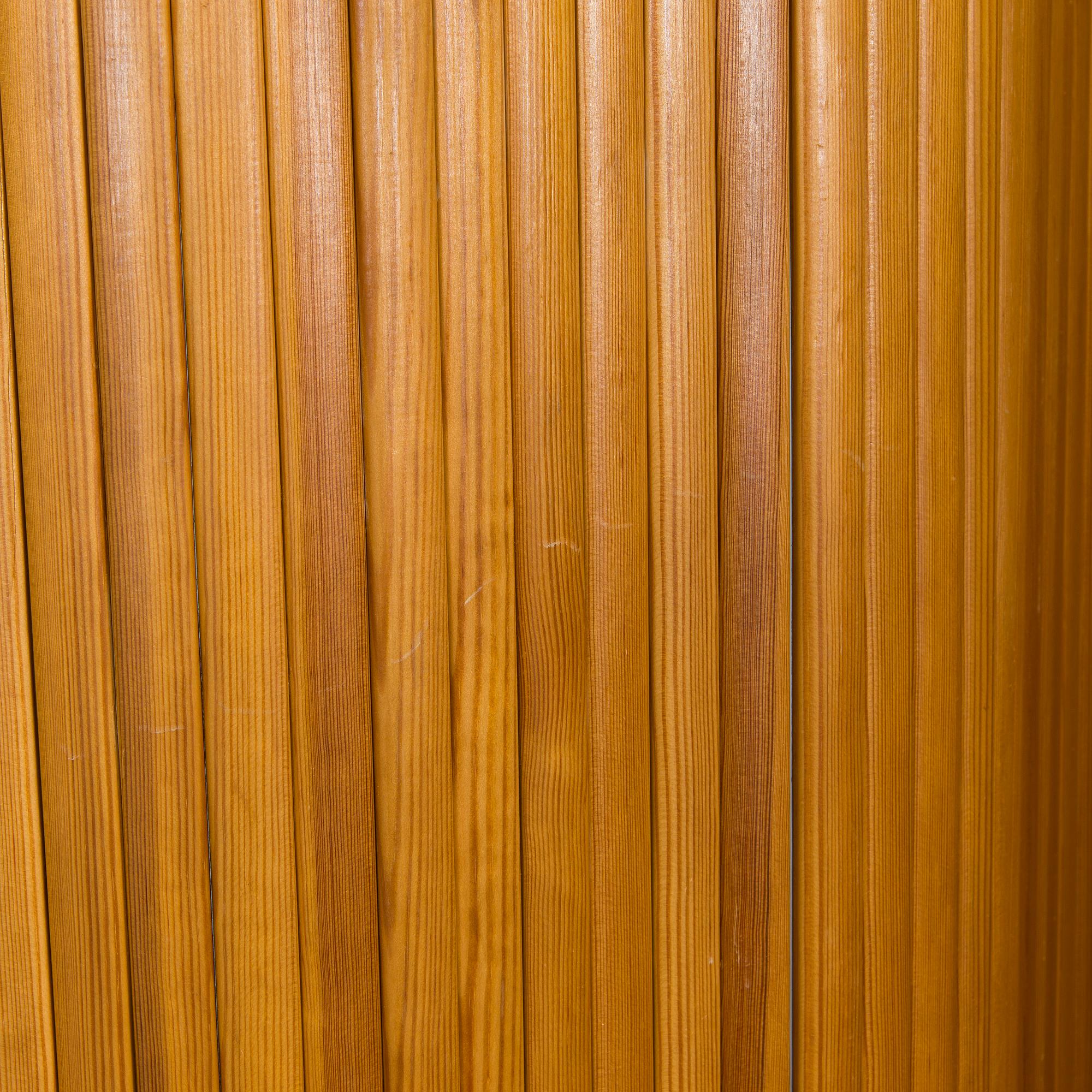 Alvar Aalto, vikskärm, modell 100 för O.Y. Huonekalu- ja Rakennustyötehdas A.B. 1900-talets mitt.