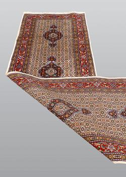 A runner, Moud, part silk, ca 290 x 82 cm.