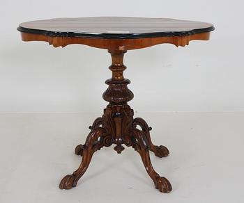 DIVANBORD, nyrokoko. 1800-talets slut.
