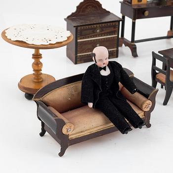 Dollhouse furniture, 16 pieces, including Walterhasen, Germany, and Alexis Westerdahl, Stockholm, 19th/20th century.