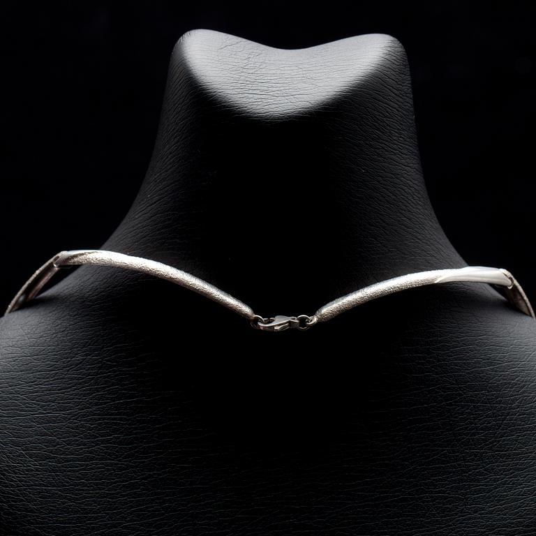 HALSSMYCKE, sterling silver, sign. Riitta. 1900-talets slut.
