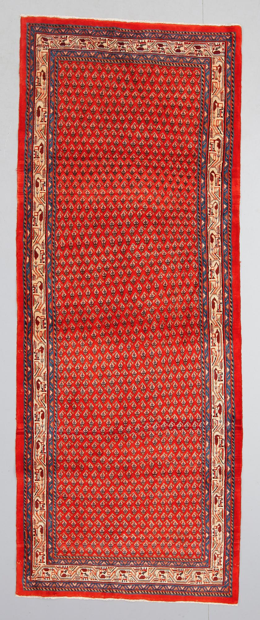 MATTA, Arak, galleri, 297 x 113 cm.