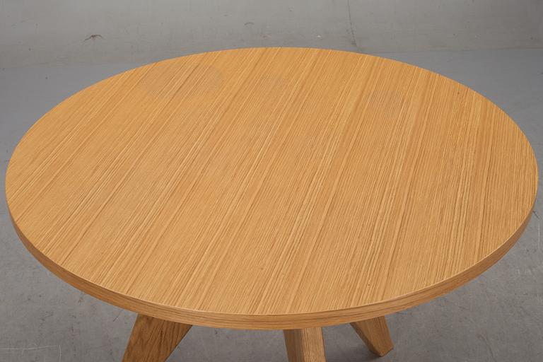 BORD, "Guéridon", Jean Prouvé, Vitra.