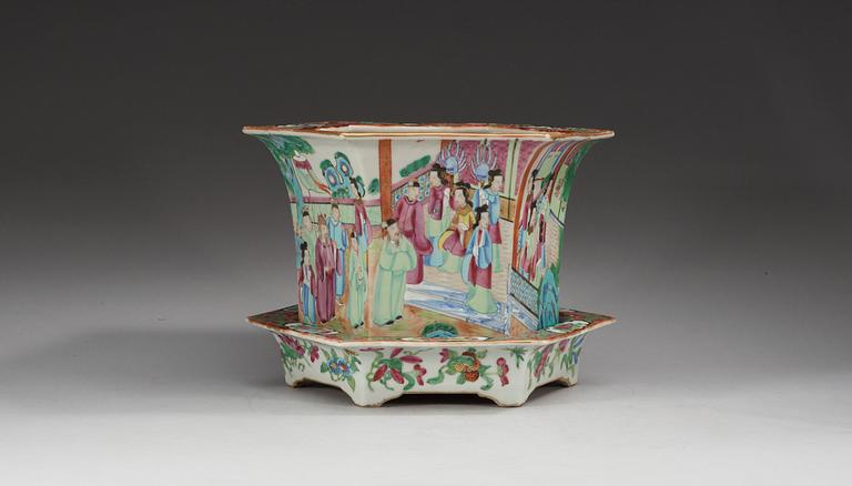 A Canton famille rose flower pot with stand, Qing dynasty, 19th Century.