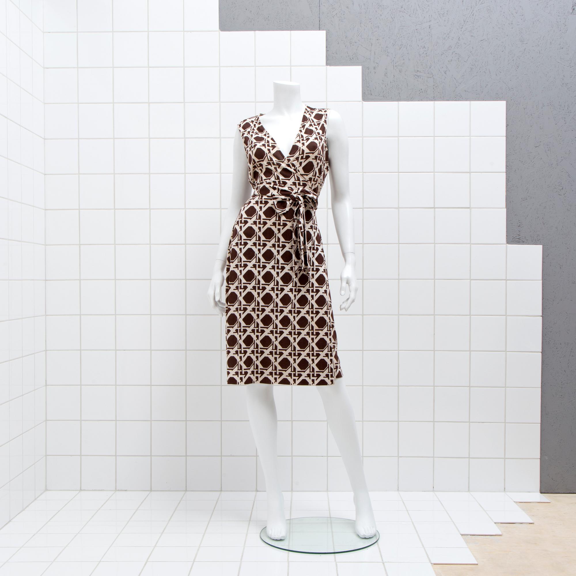 KLÄNNING, Diane von Furstenberg, storlek 10.