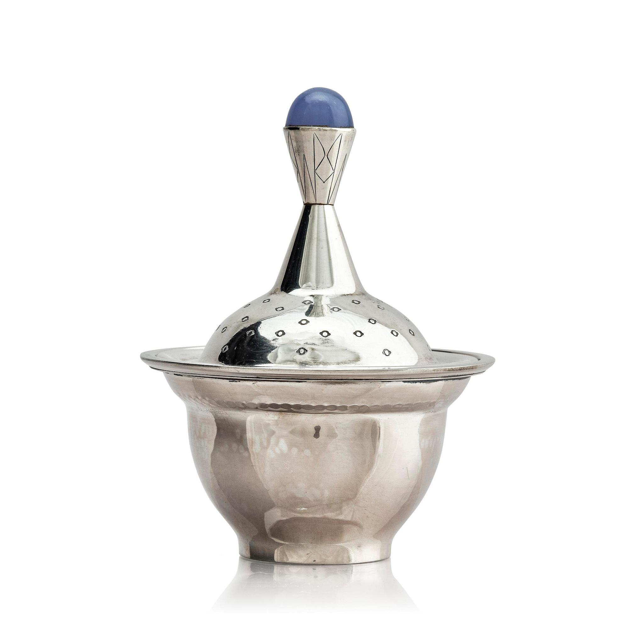 Birger Haglund, a sterling silver box with lid, Stockholm, Sweden 1952.