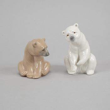 Lladrò two porcelain polar bears, Spain.