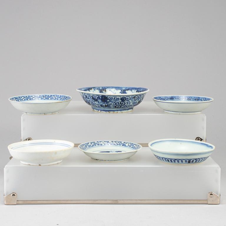 Six blue and white dishes, Ming dynasty (1368-1644).