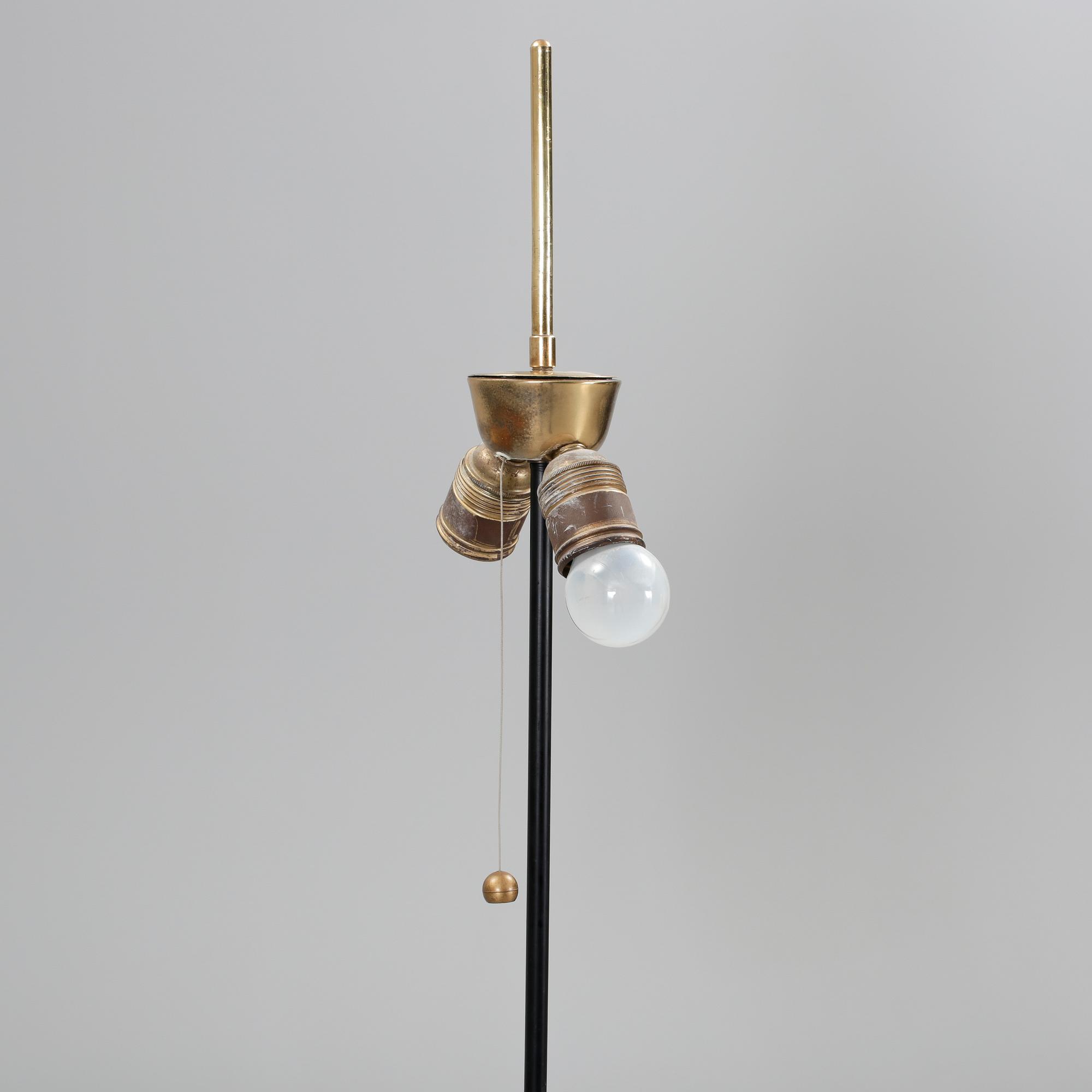 GOLVLAMPA, 1900-talets andra hälft.