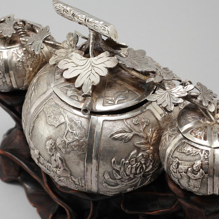 A Chinese silver boxes with covers, early 20th Century.