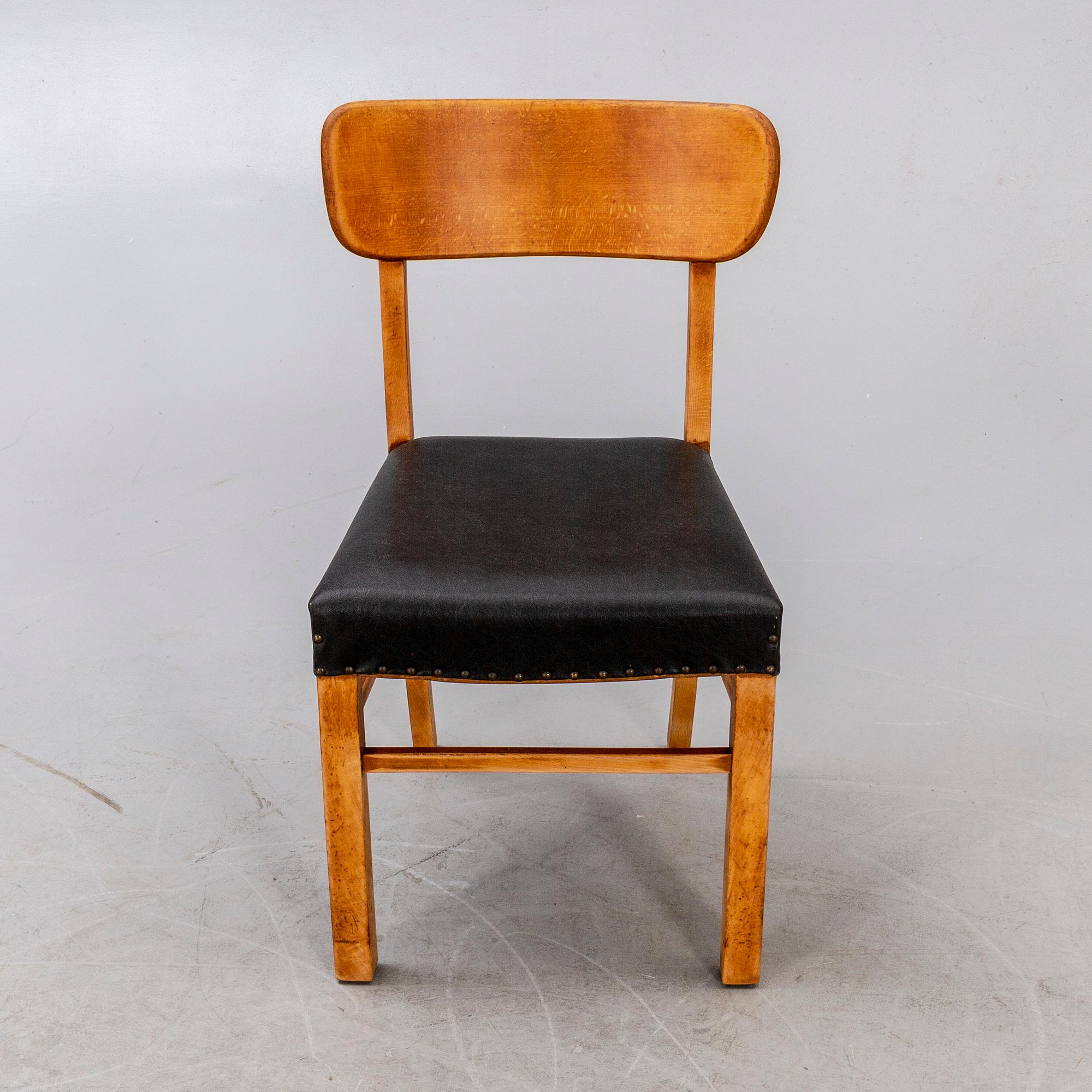 A set of eight Danish 1940/50s chairs.