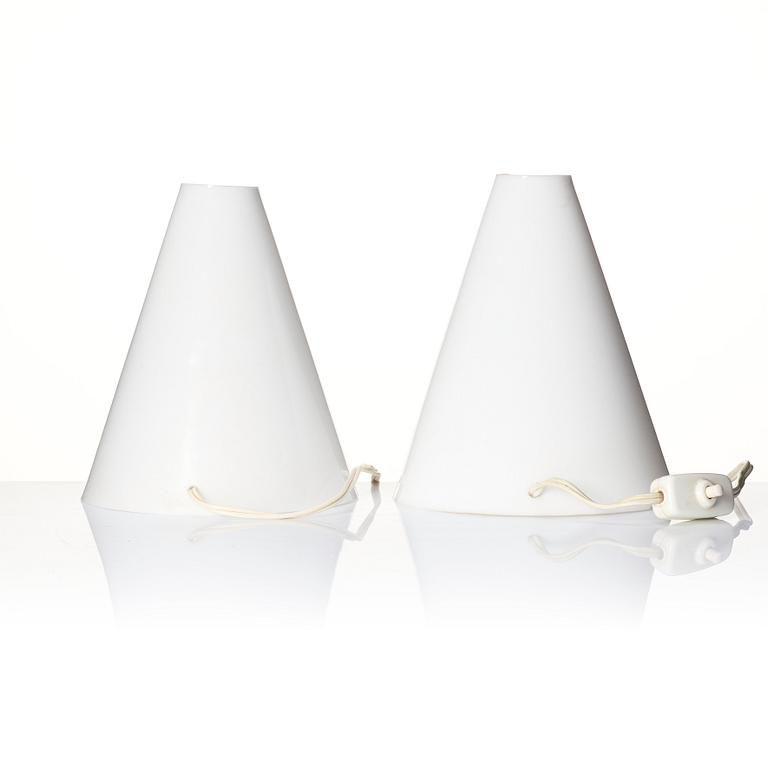 Bertil Brisborg, a pair of table lamps, model Triva "H55", Nordiska Kompaniet 1950s.