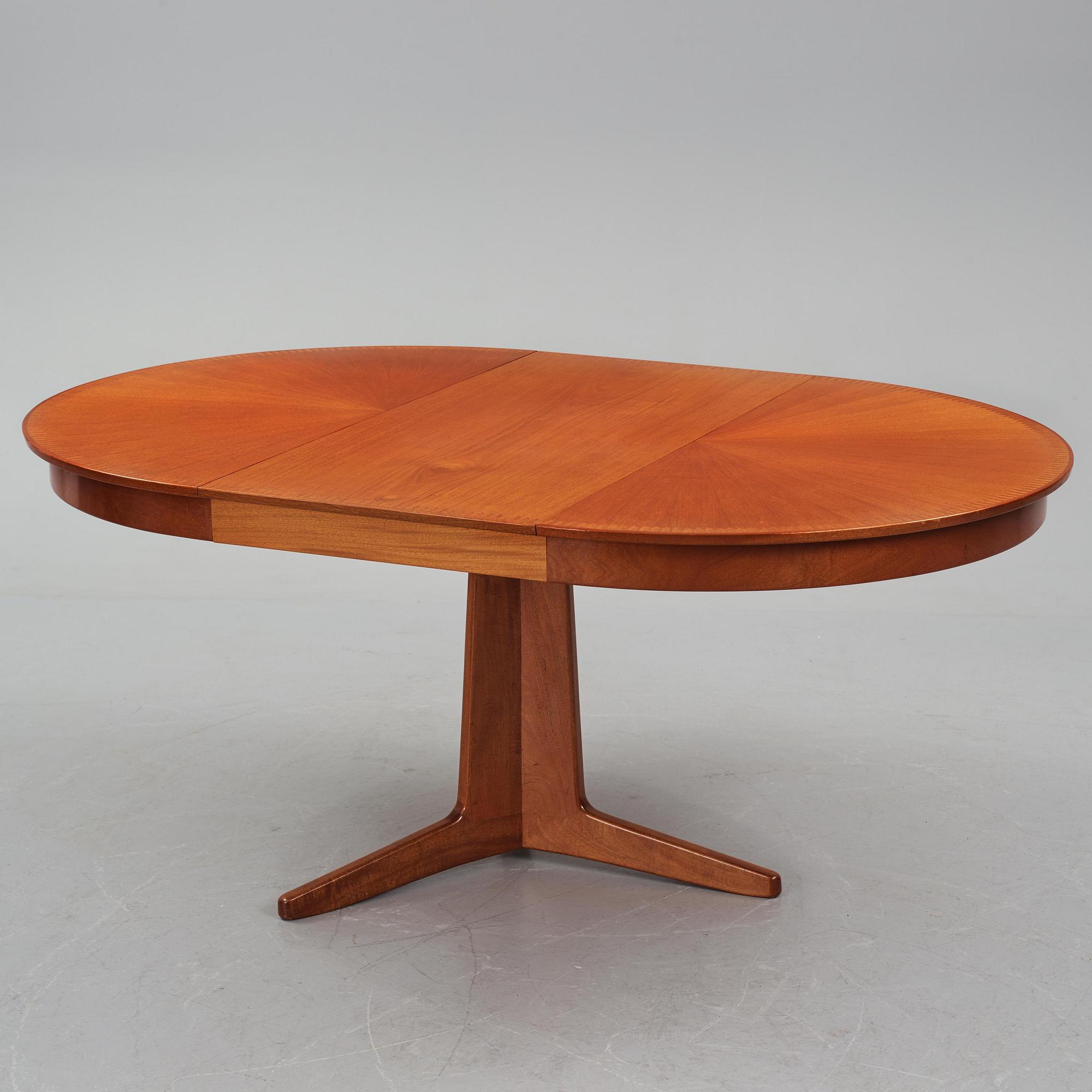 Carl-Axel Acking, matbord, snickarmästare Torsten Schollin, för Stockholms Hantverksförening, ca 1934-39.