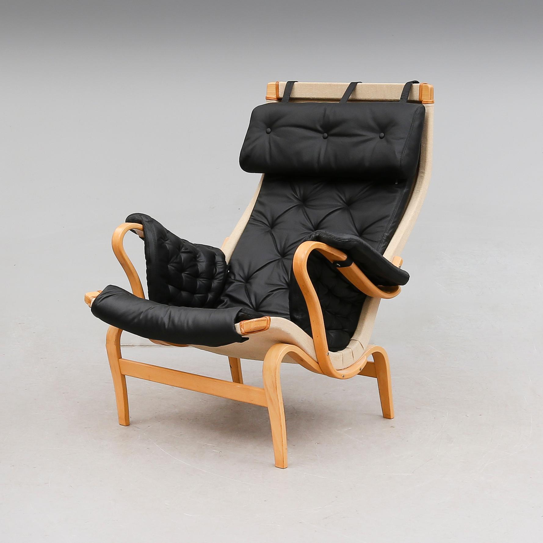 FÅTÖLJ, "Pernilla", Bruno Mathsson, Dux, 1900-talets andra hälft.