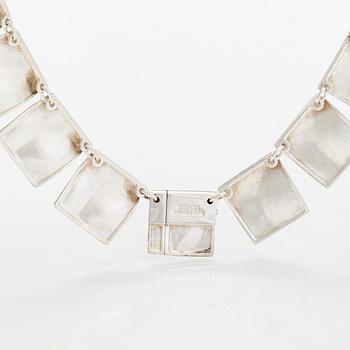 Björn Weckström, Collier, "Galaktiska toppar", sterlingsilver. Lapponia 2001.