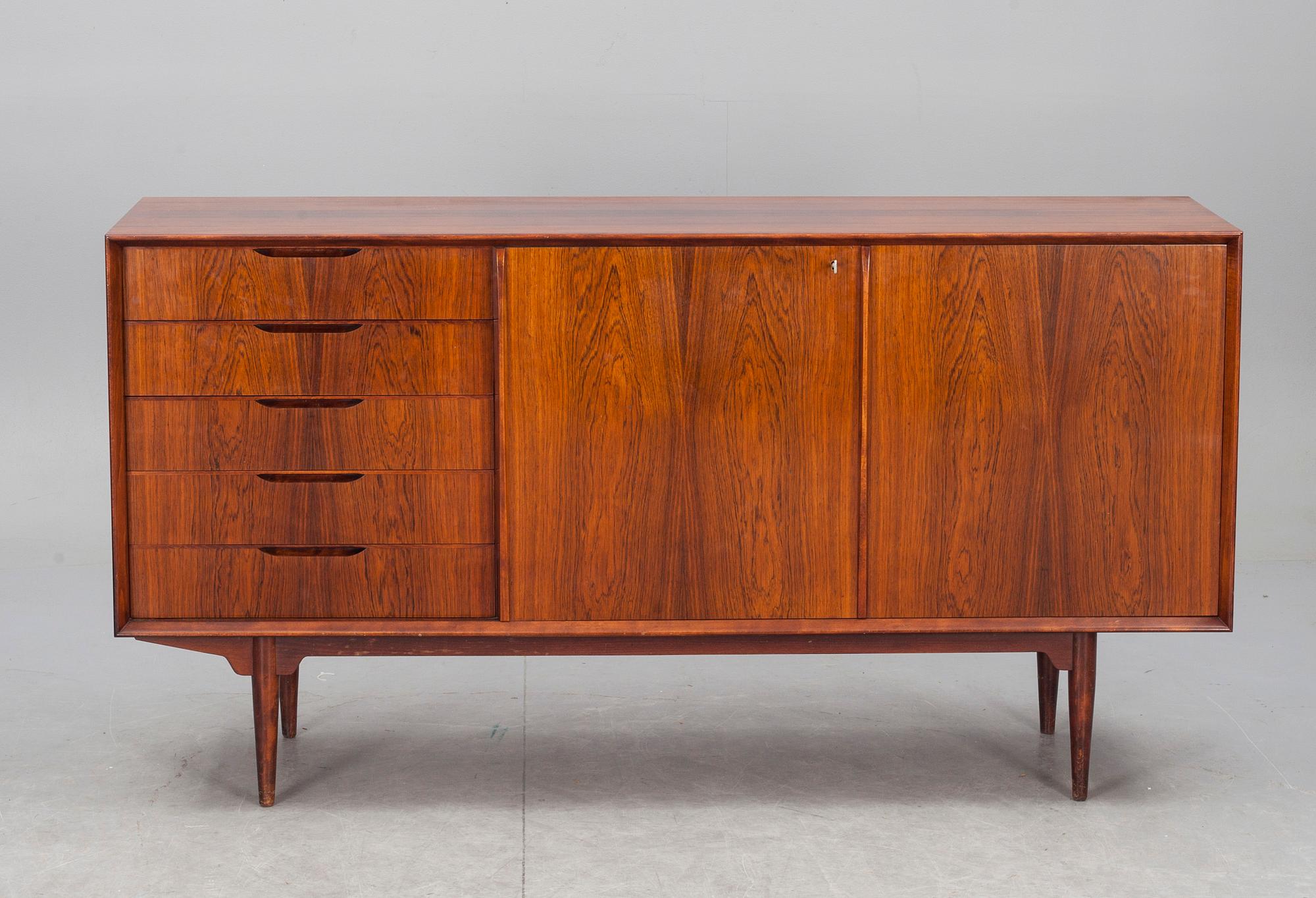 SIDEBOARD, 1960-tal.