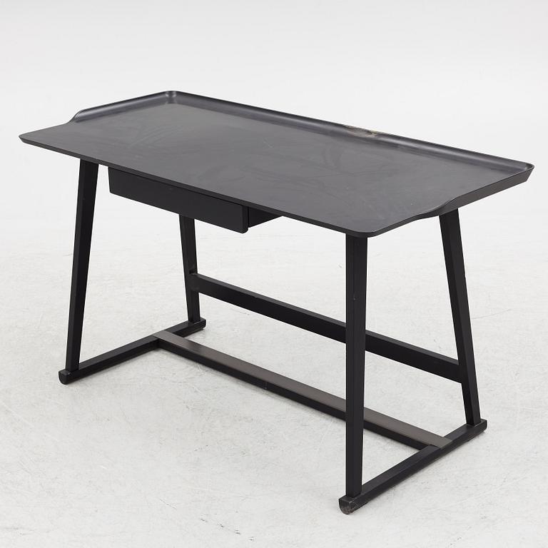 Antonio Citterio, a 'Recepio 14' desk, Maxalto.