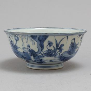 A blue and white bowl, Qing dynasty, Kangxi (1662-1722).