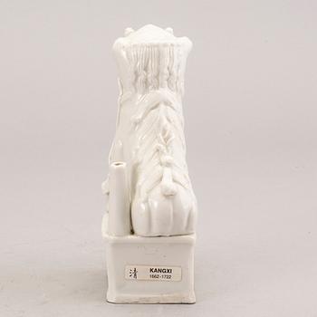 A Chinese blanc de chine joss stick holder, Qing dynasty, Kangxi (1662-1722).