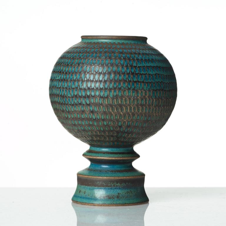 Stig Lindberg, a stoneware vase, Gustavsberg studio, Sweden 1963.
