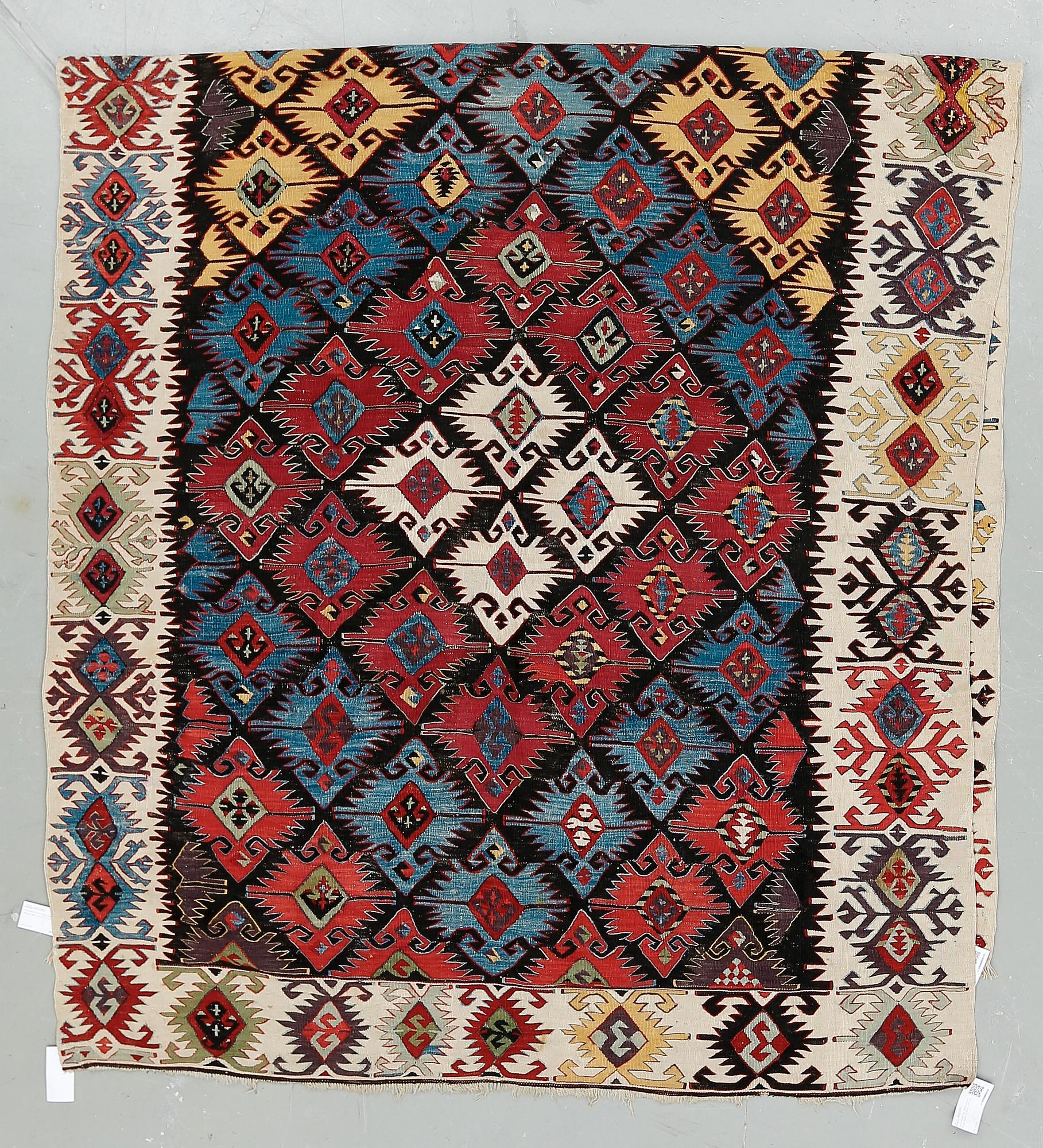 KELIMMATTA, 1900-talets första hälft. ca 333 x 157 cm.