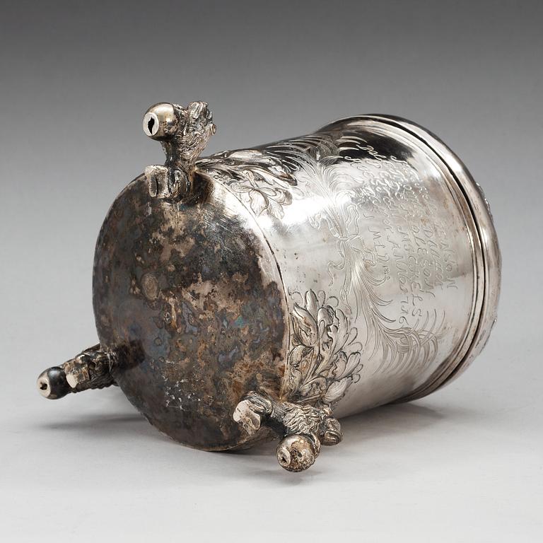 DRYCKESKANNA, av Thore Sörensen, Aalborg (1704-1732). Barock.