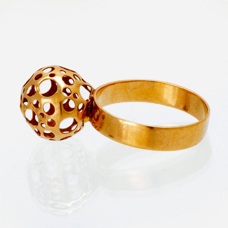Liisa Vitali, hänge, örhängen, ring, 18K guld.
