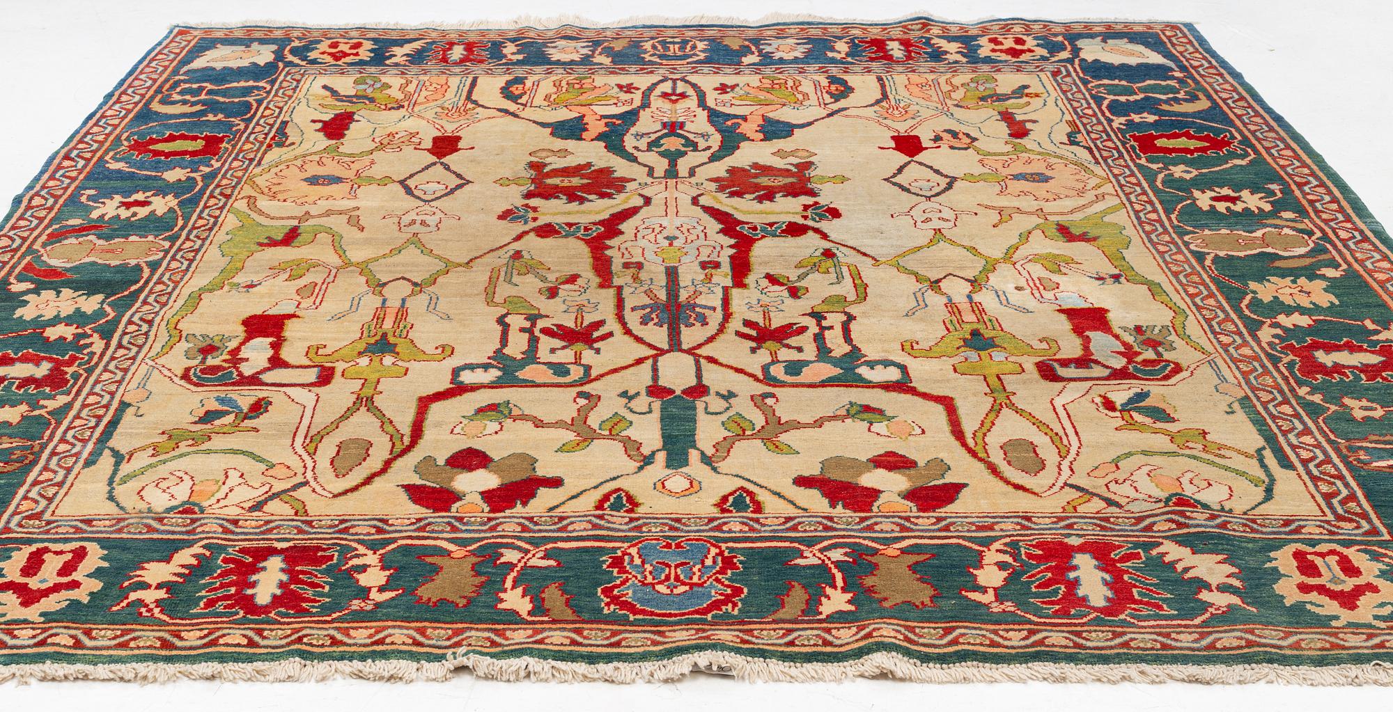 Rug, oriental, approx. 280 x 320 cm.
