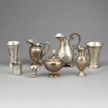 PARTI SILVER, 9 delar, 1800-1900-tal. Svenska, italienska och ryska stämplar. Vikt 709 gr.