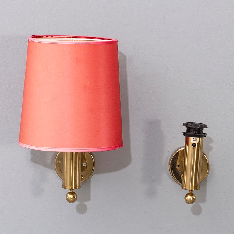 BERGBOMS, a pair of wall lamps, "V-18", second half of the 20th century.